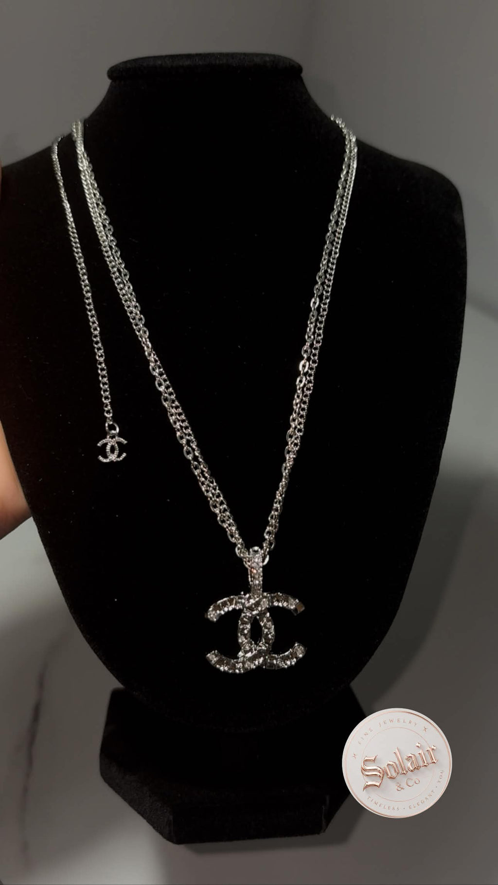 Double C NECKLACE